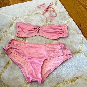 Victoria’s Secret pink bikini